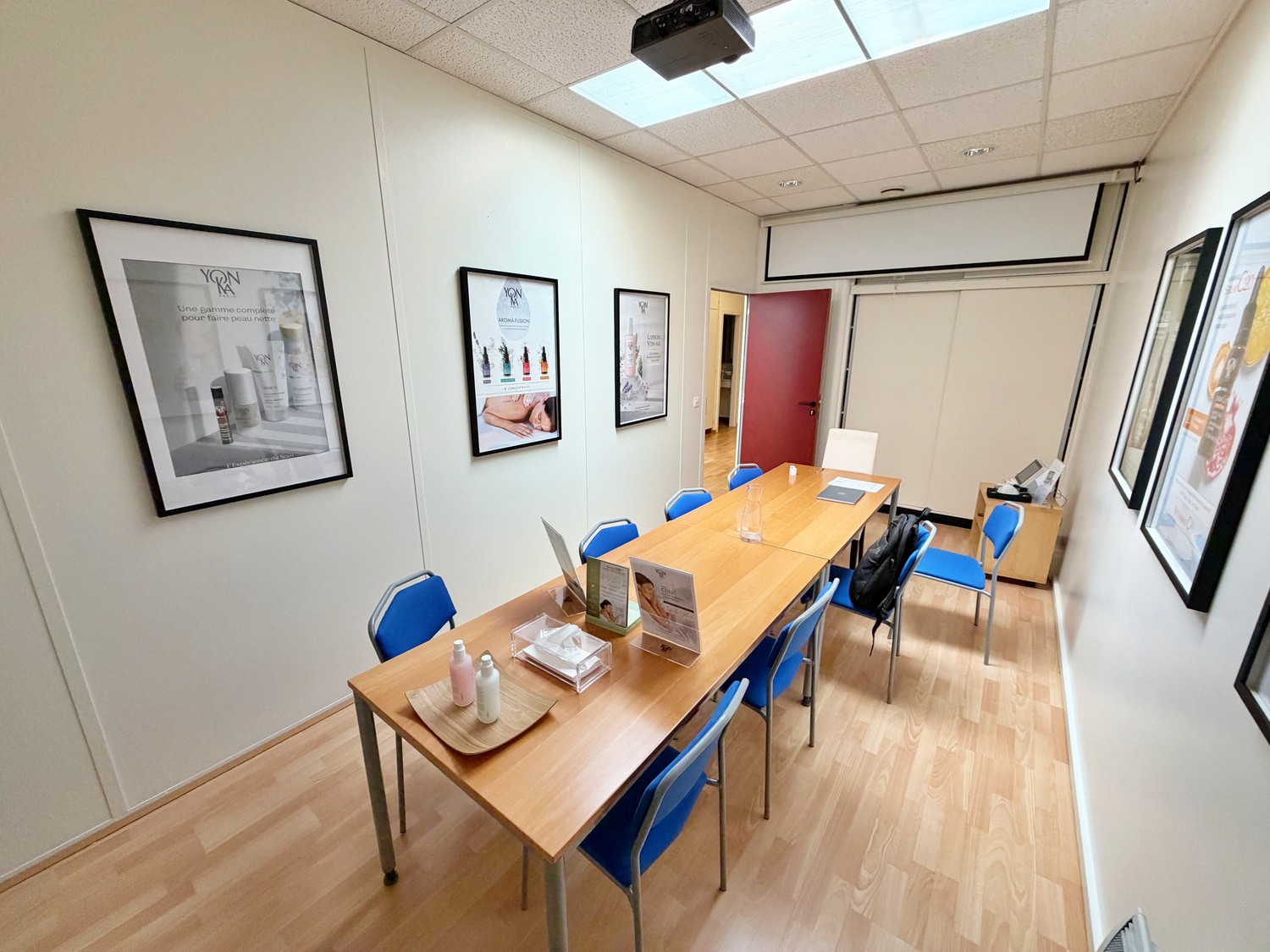 Office, photo 9 of 10