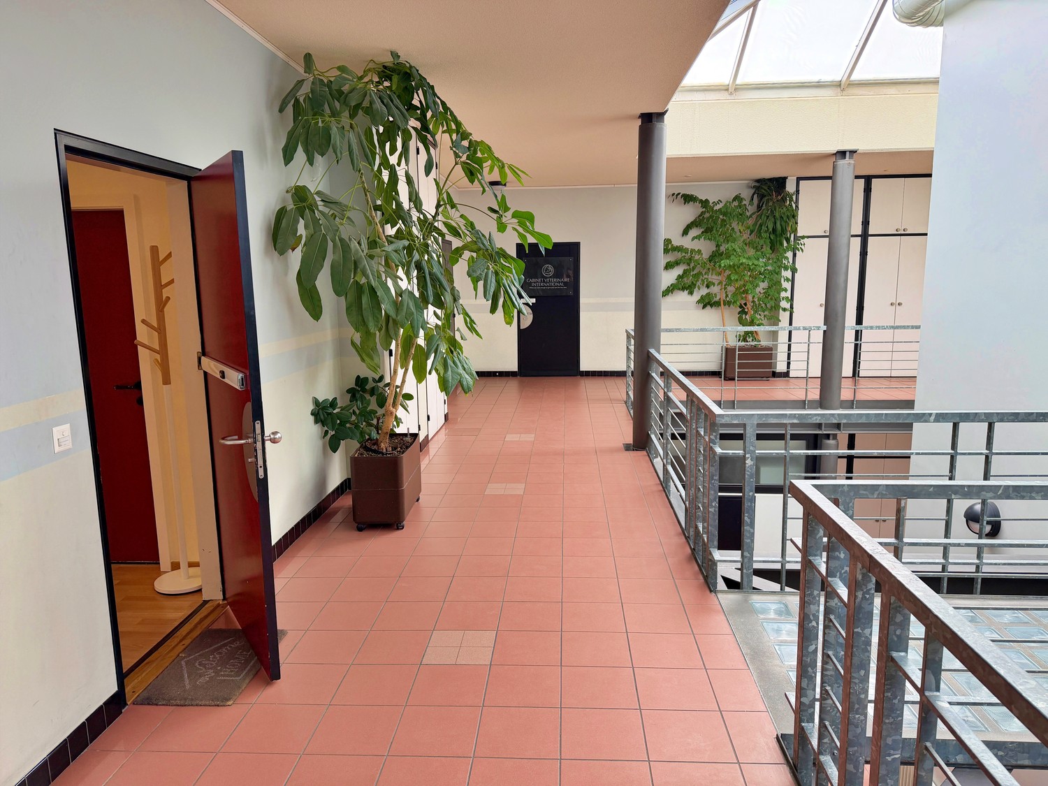 Office, photo 4 of 10