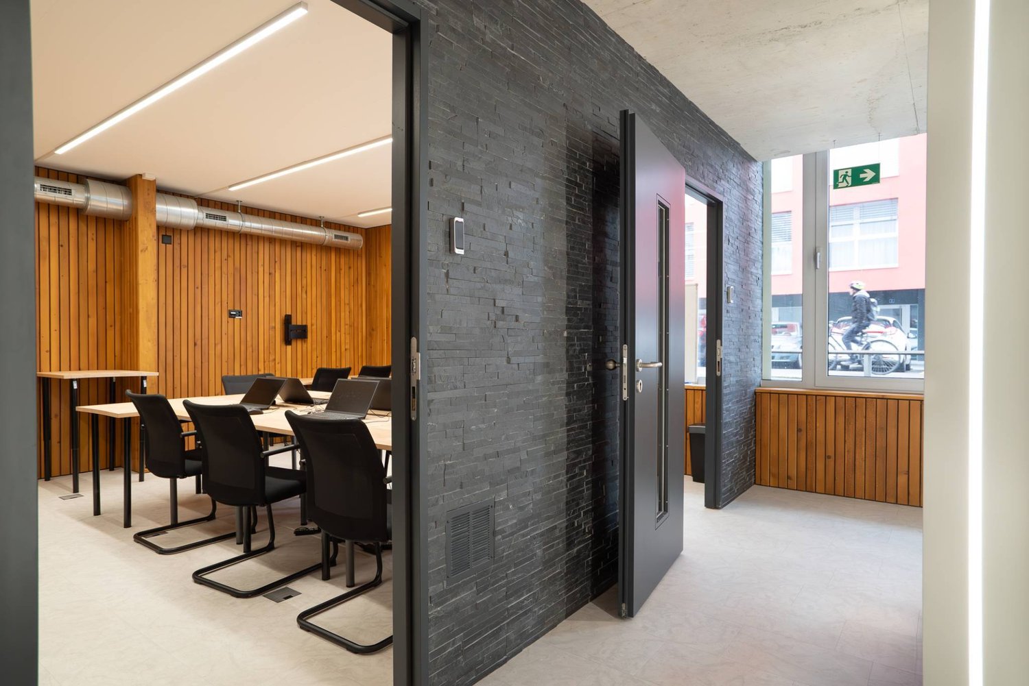 156m² Gewerbefläche, Foto 2 von 8