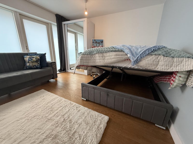 Room in a shared flat, Foto 2 von 6
