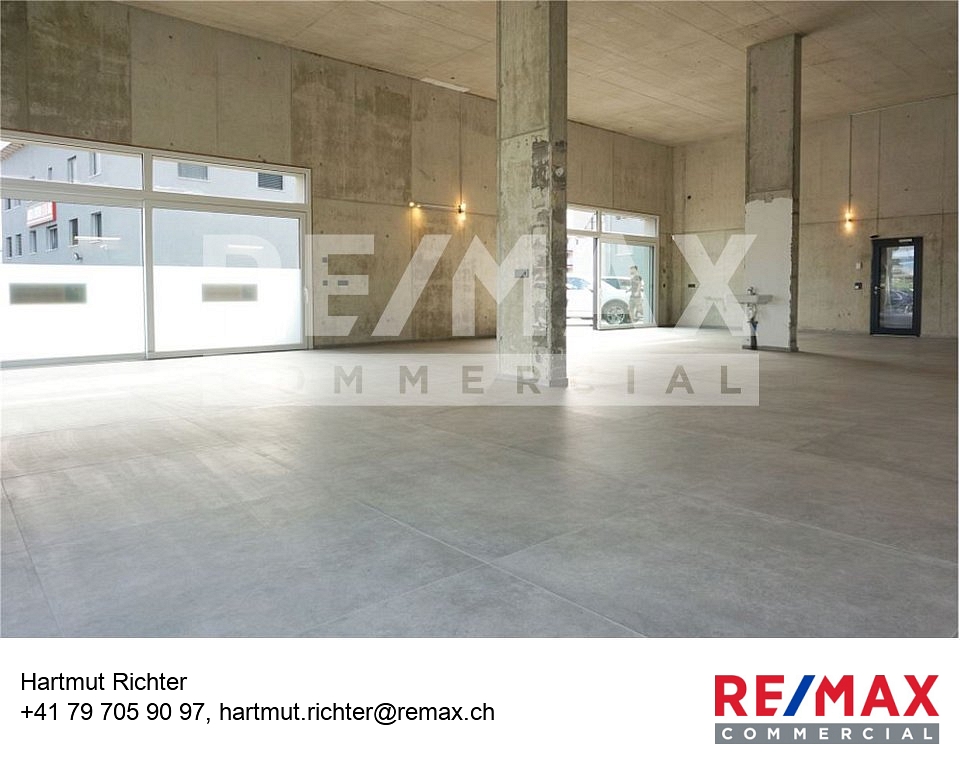 200m² commercial