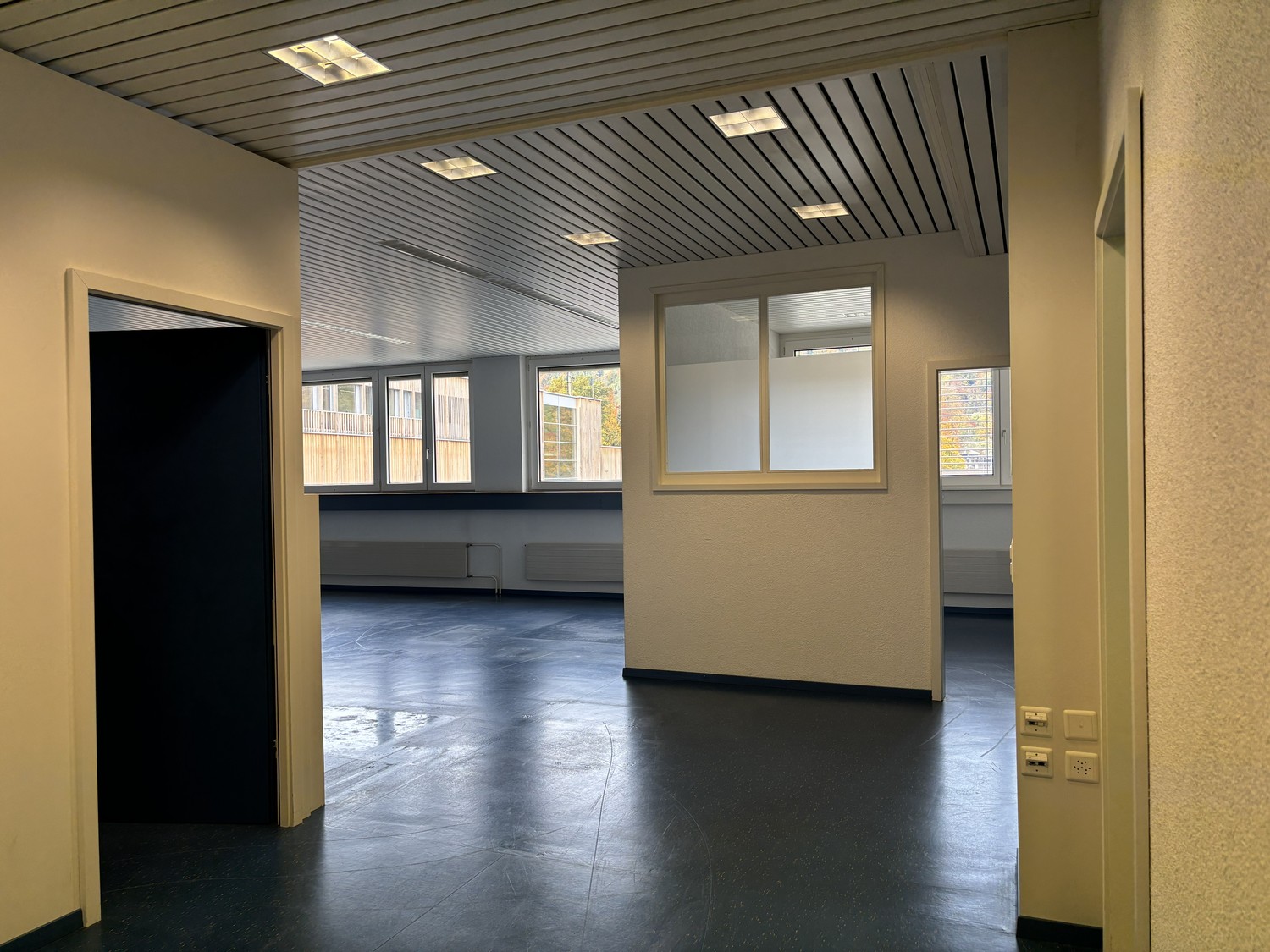 214m² commerciale