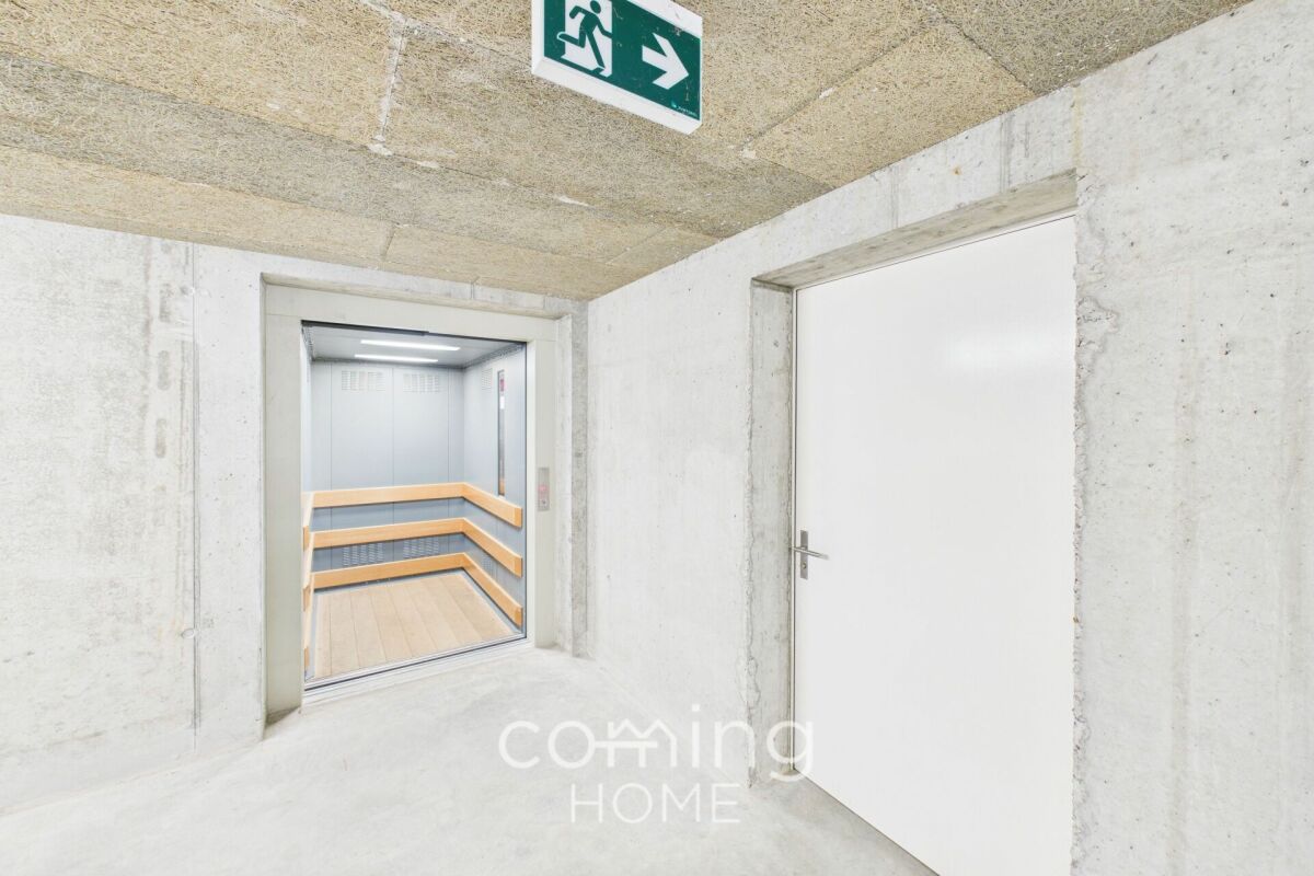 455m² commercial