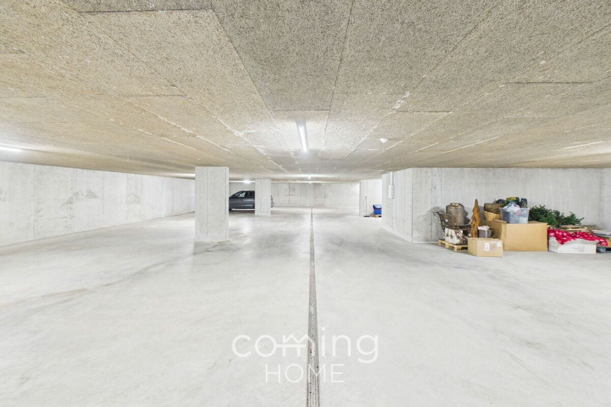 455m² commercial