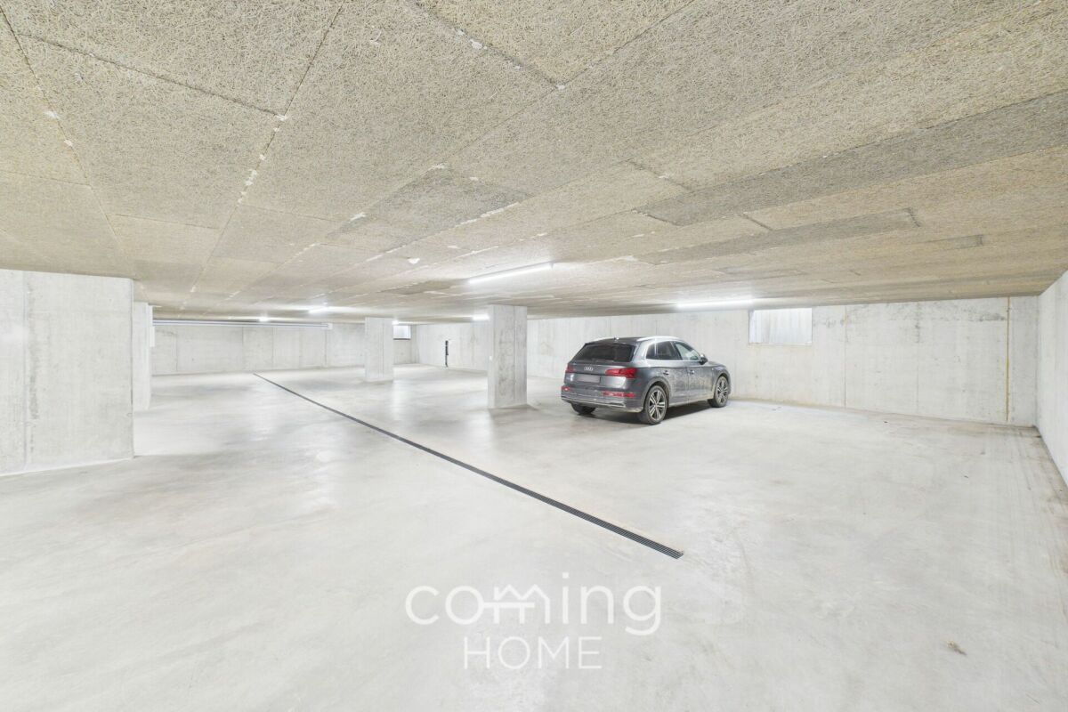 455m² commercial