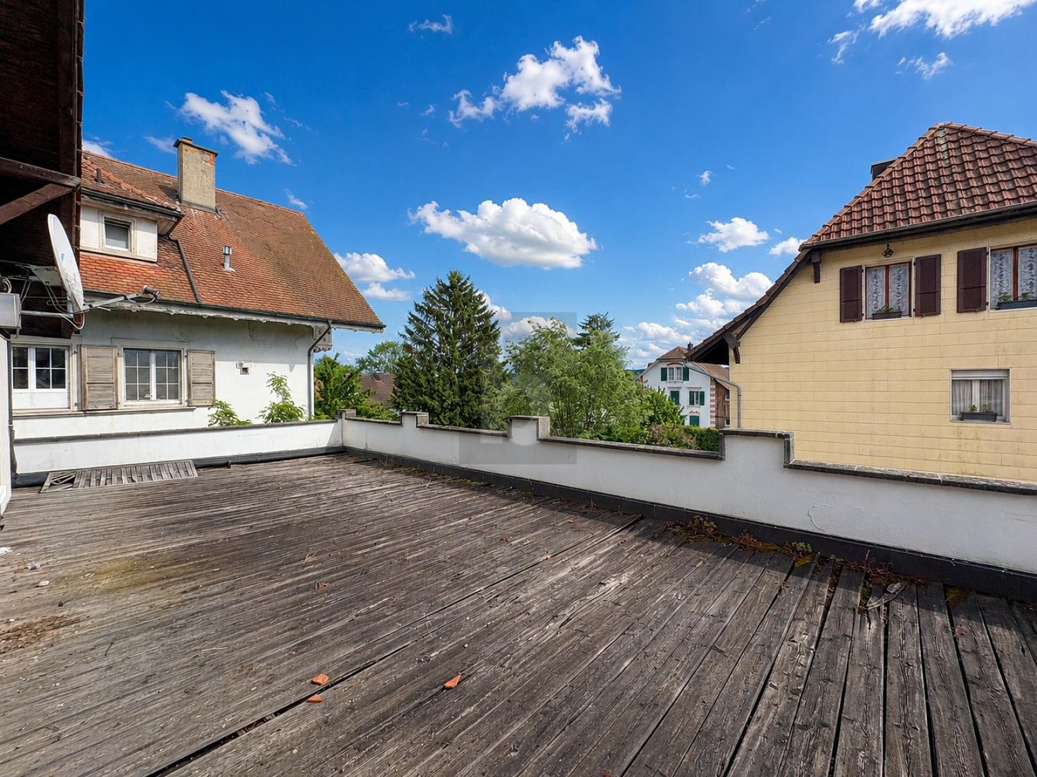 Maison multifamiliale de 12 pièces