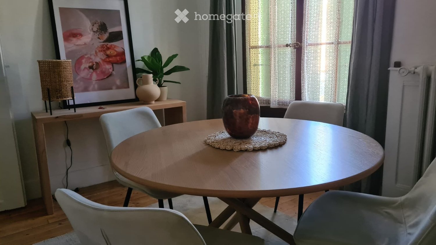 5 rooms apartment