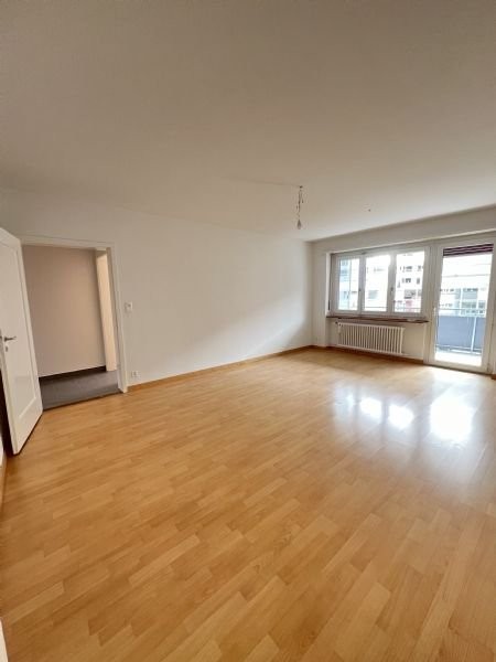 6 rooms apartment