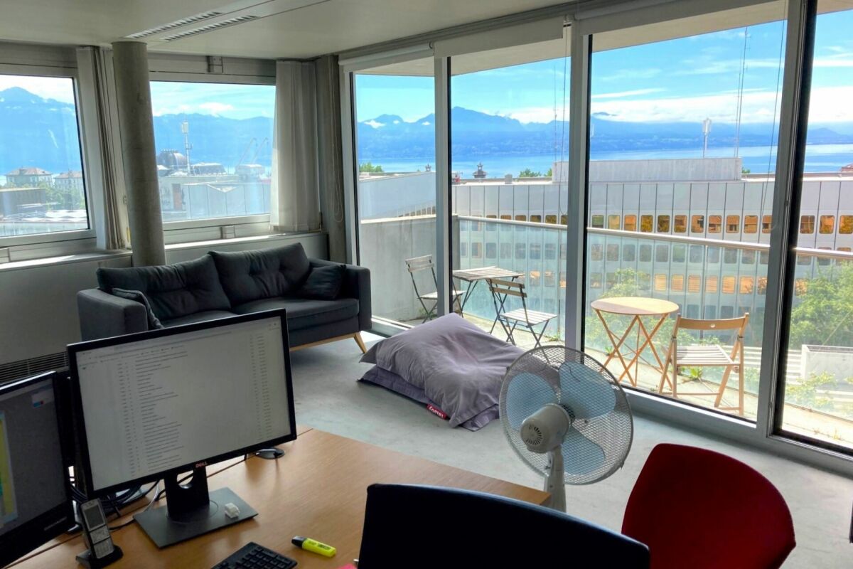 271m² Büro, Foto 3 von 5