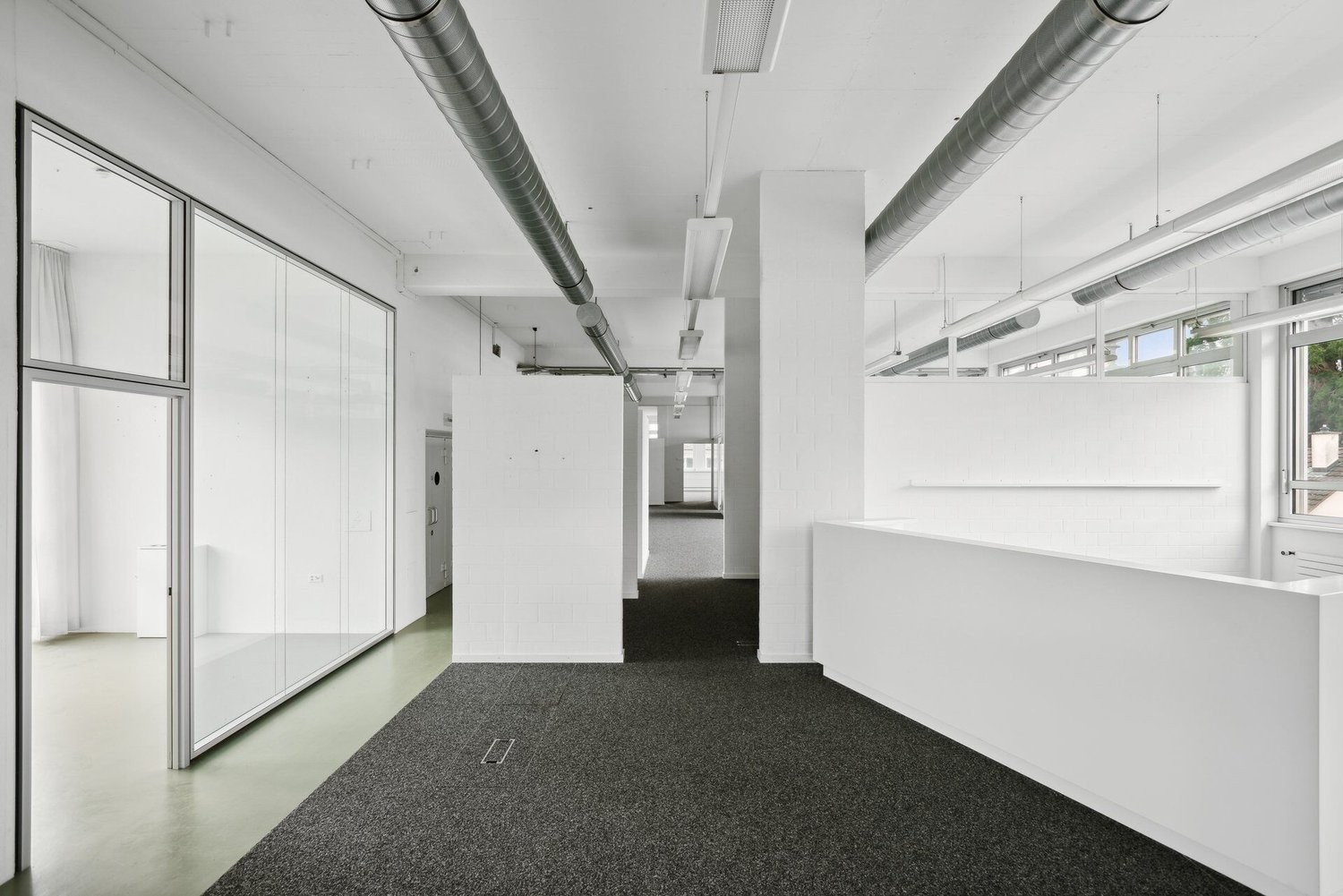 749m² commerciale