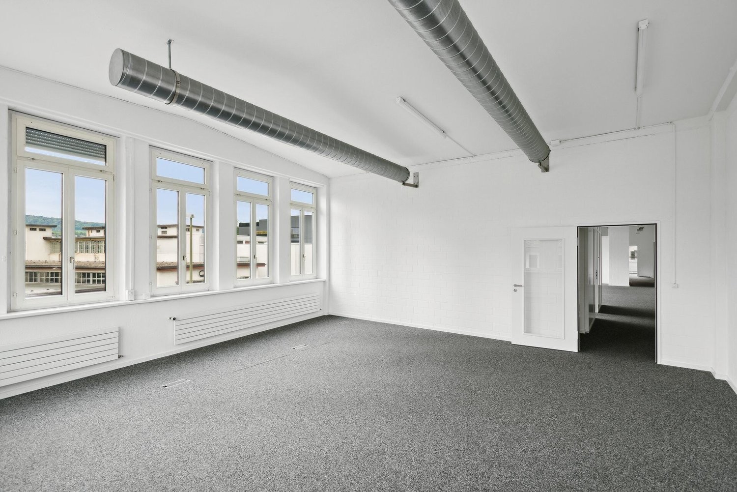 749m² commerciale