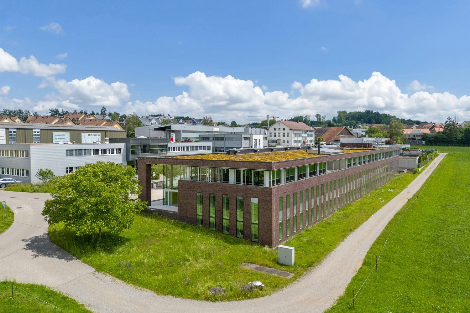 4945m² commercial