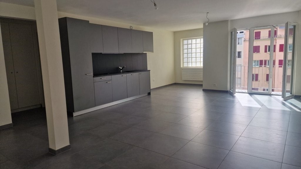 5-Zimmer-Wohnung, Foto 1 von 10