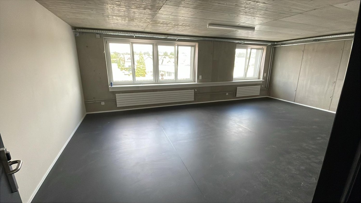 46m² commercial
