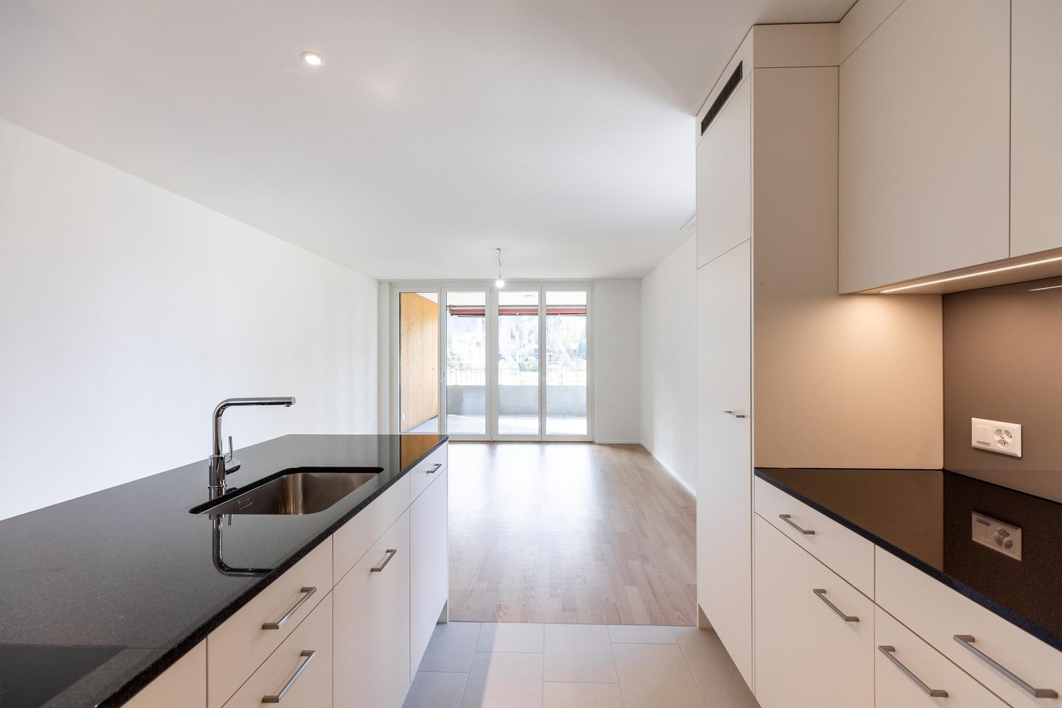 Appartamento di 4 ½ locali","description":"Moderno appartamento di 4.5 locali in un nuovo edificio - prima occupazione in posizione centrale a Neu St. Johann

In Toggenburgerstrasse 17 a Neu St. Johann, affittiamo con effetto immediato un attraente appartamento di 4.5 locali al 2° piano di un nuovo 