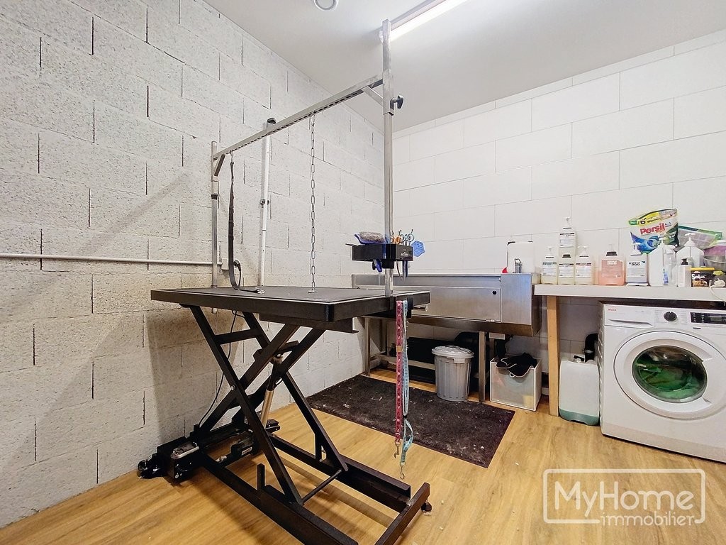 79m² shop, photo 3 of 4