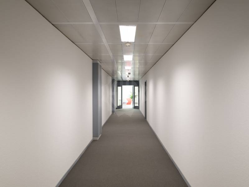 125m² office