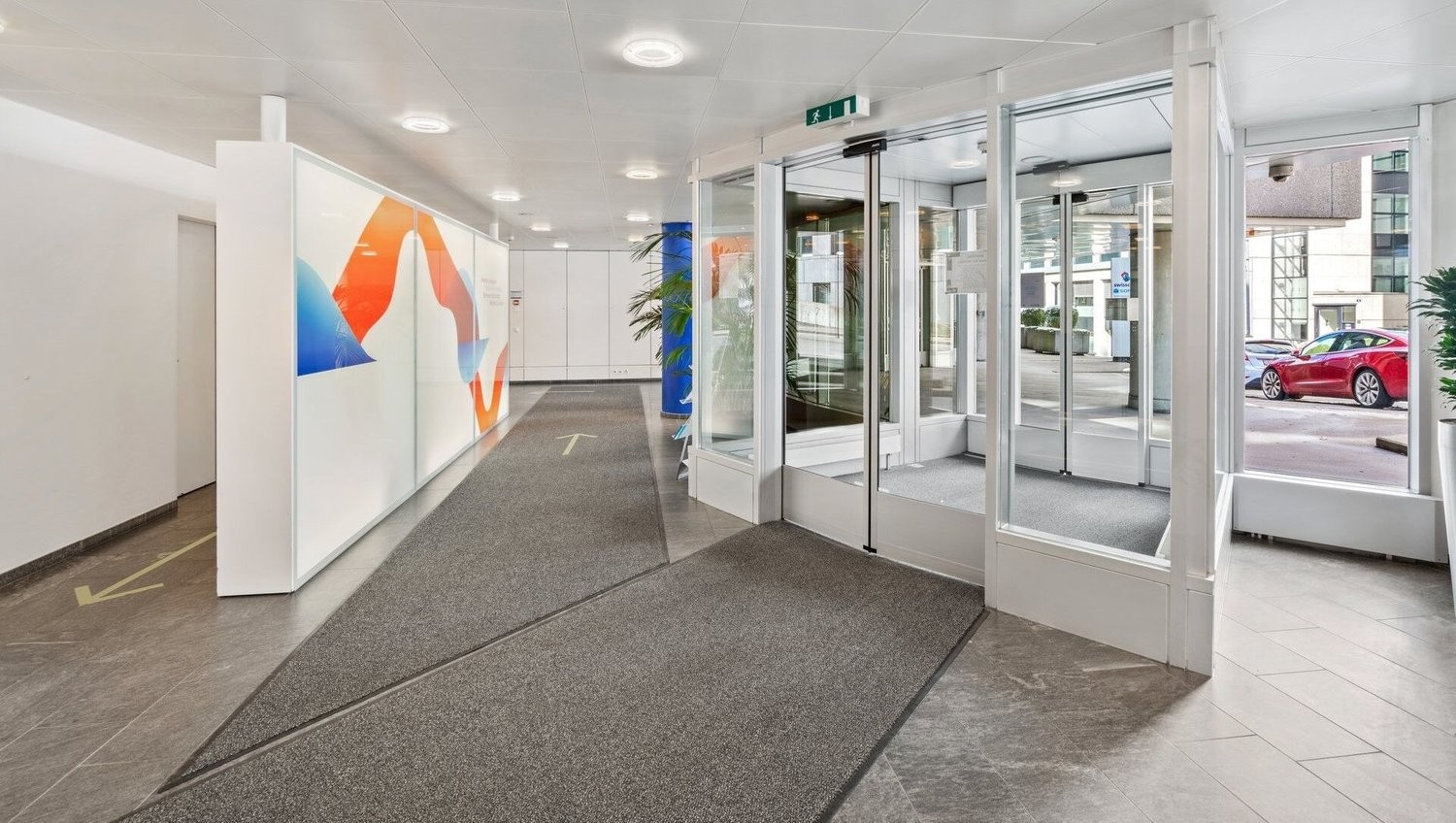 140m² office