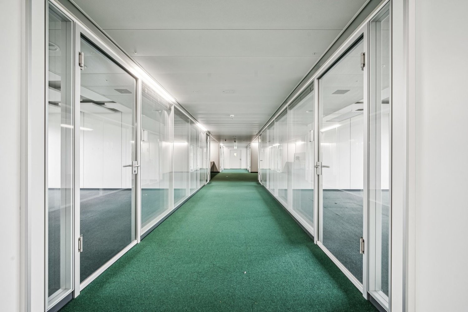 487m² office, Foto 8 von 10