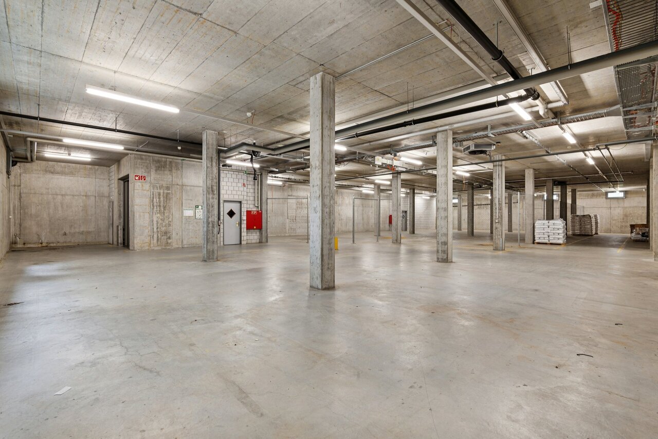 757m² storage room, Foto 1 von 5
