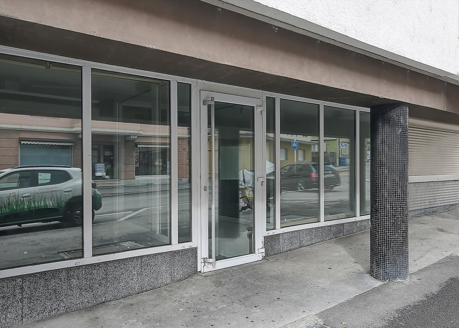 negozio di 162m²