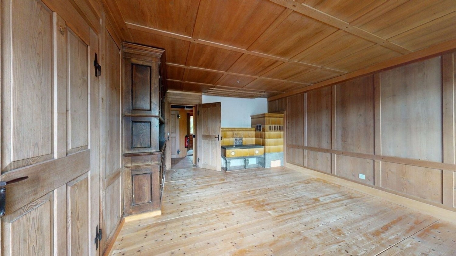 Living / commercial building