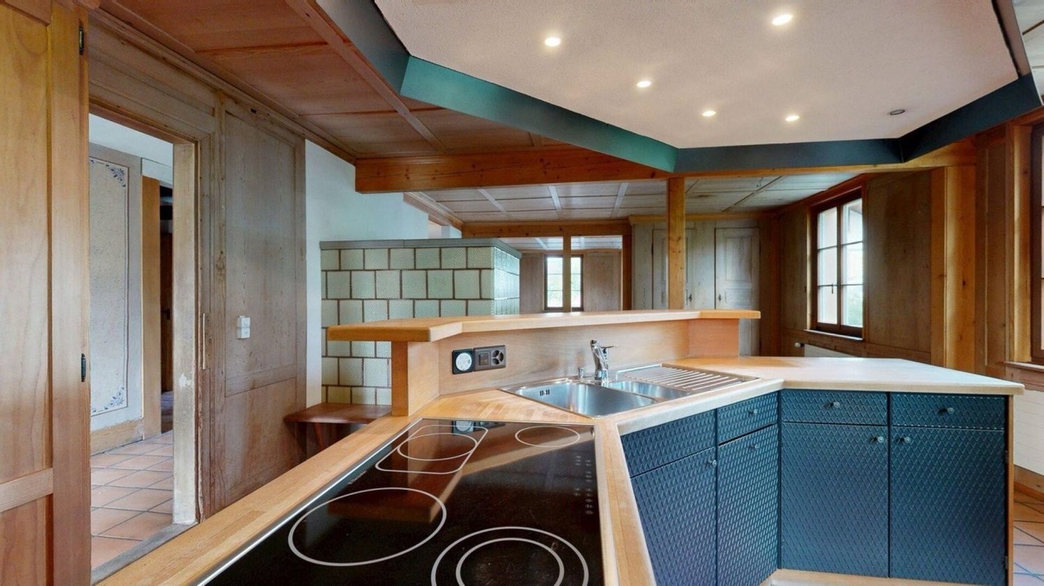 Living / commercial building