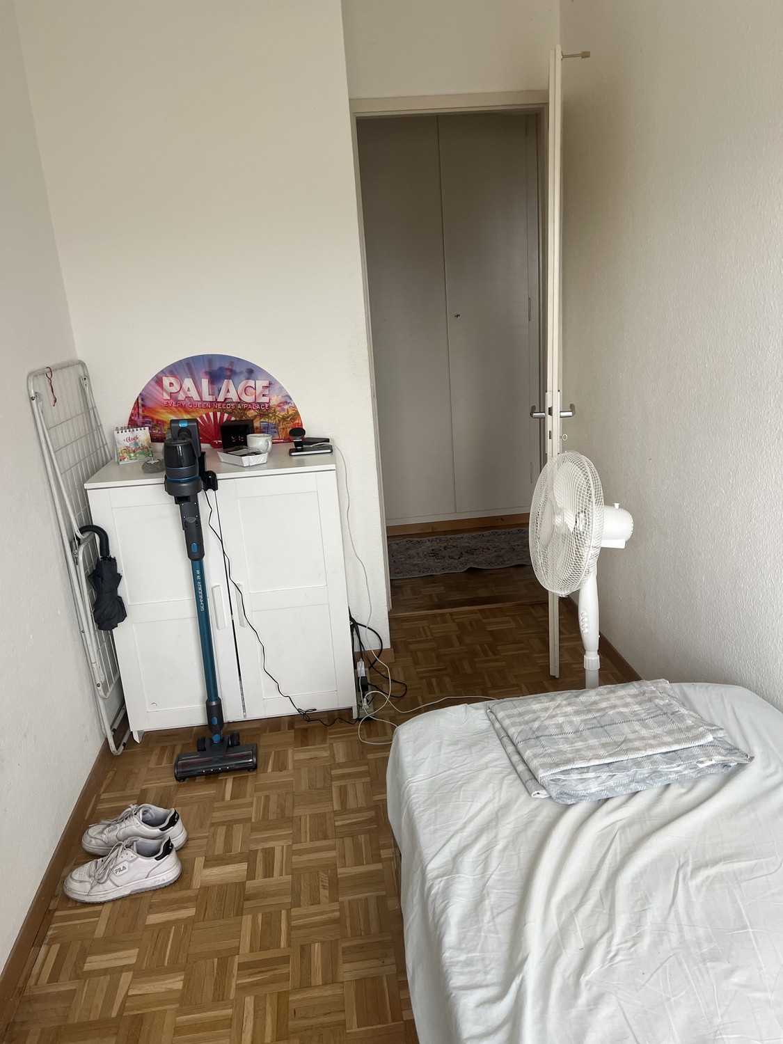 Camera in un appartamento condiviso