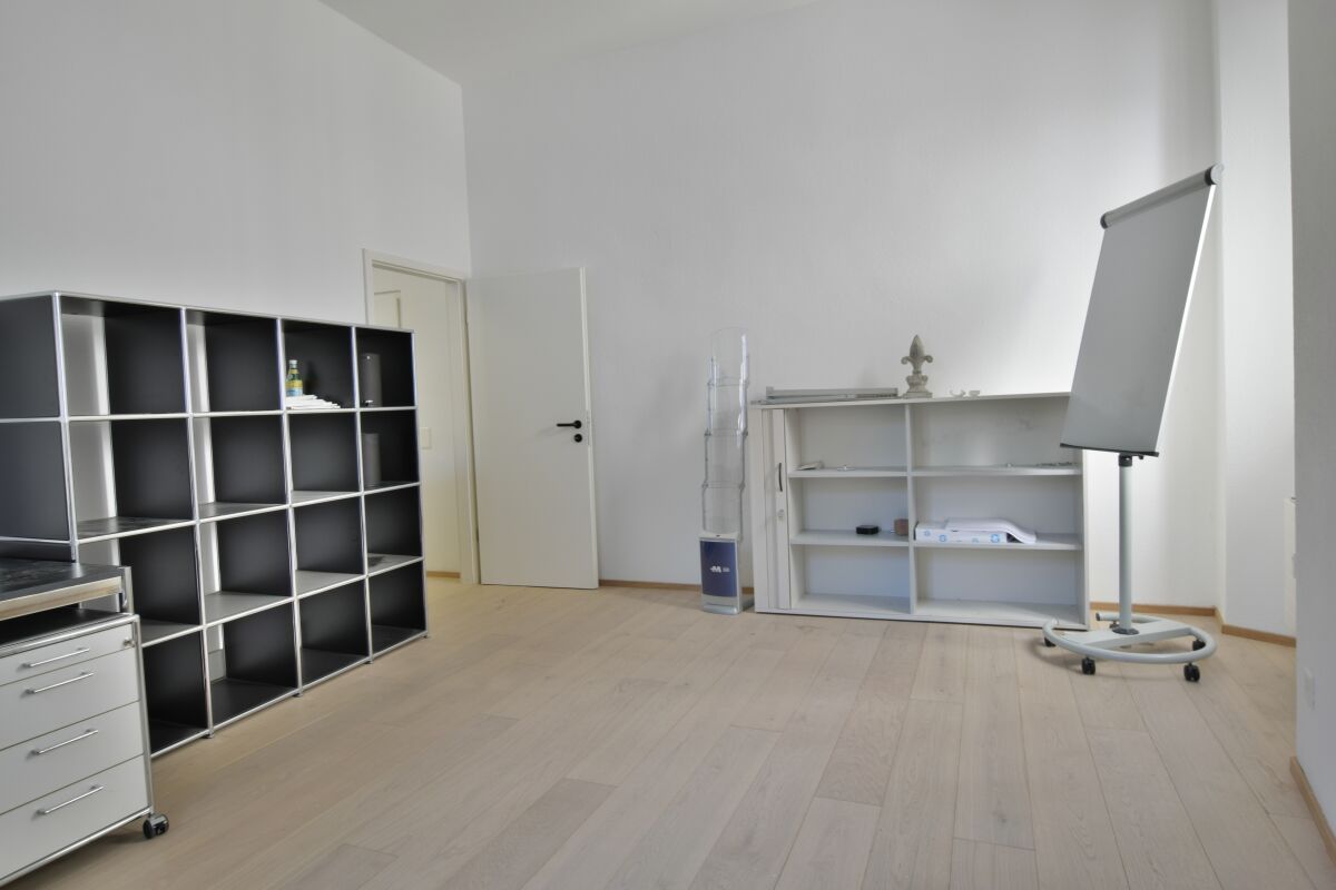 Office, Foto 5 von 6