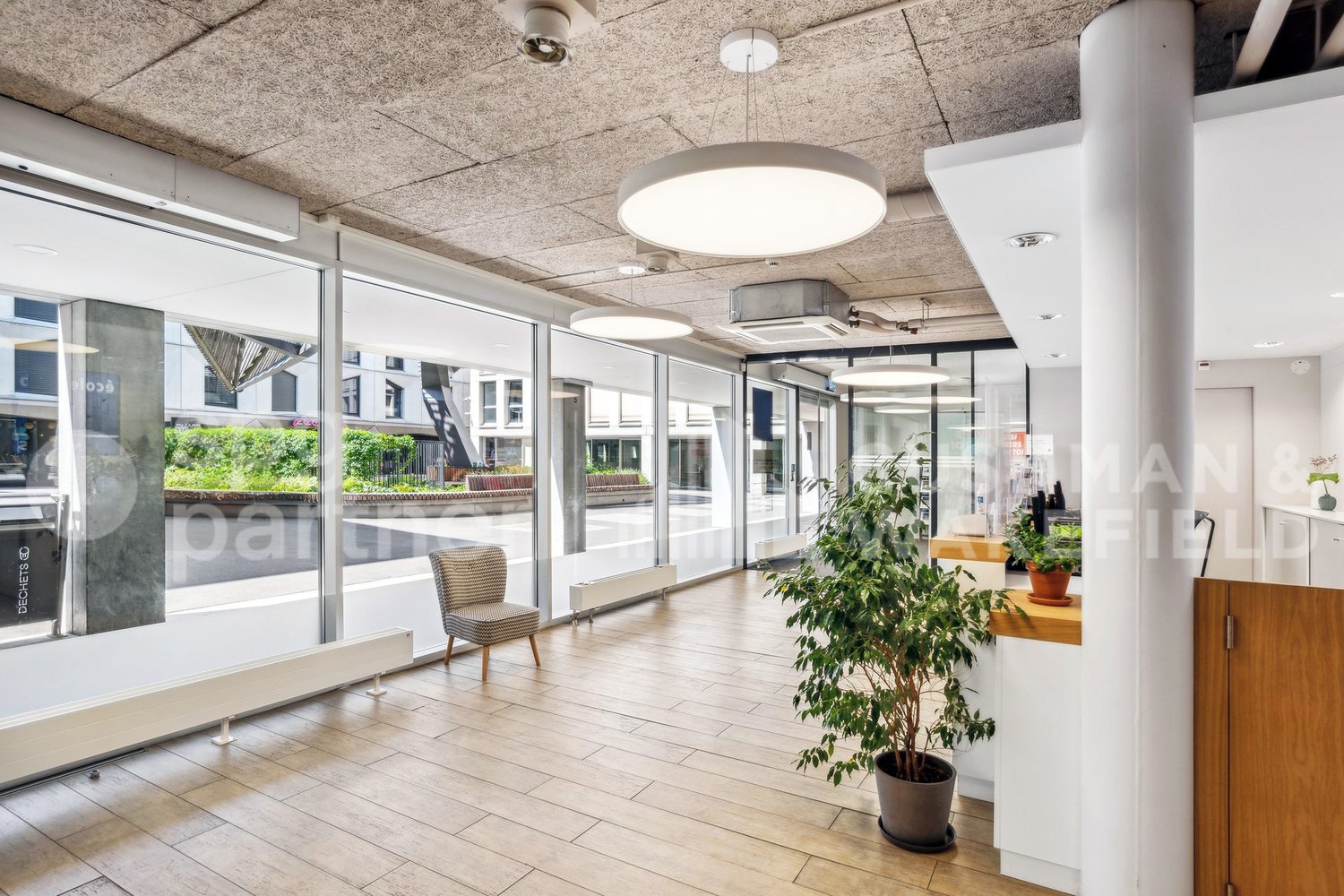 773m² commercial, Foto 1 von 10