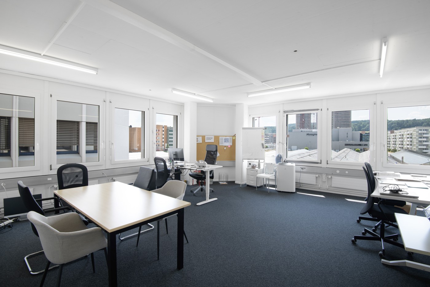 332m² bureau