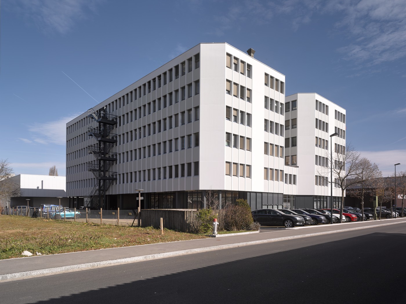 332m² bureau