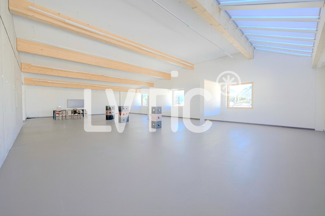 344m² office, photo 1 sur 4