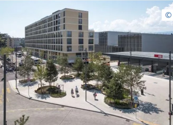 550m² commercial