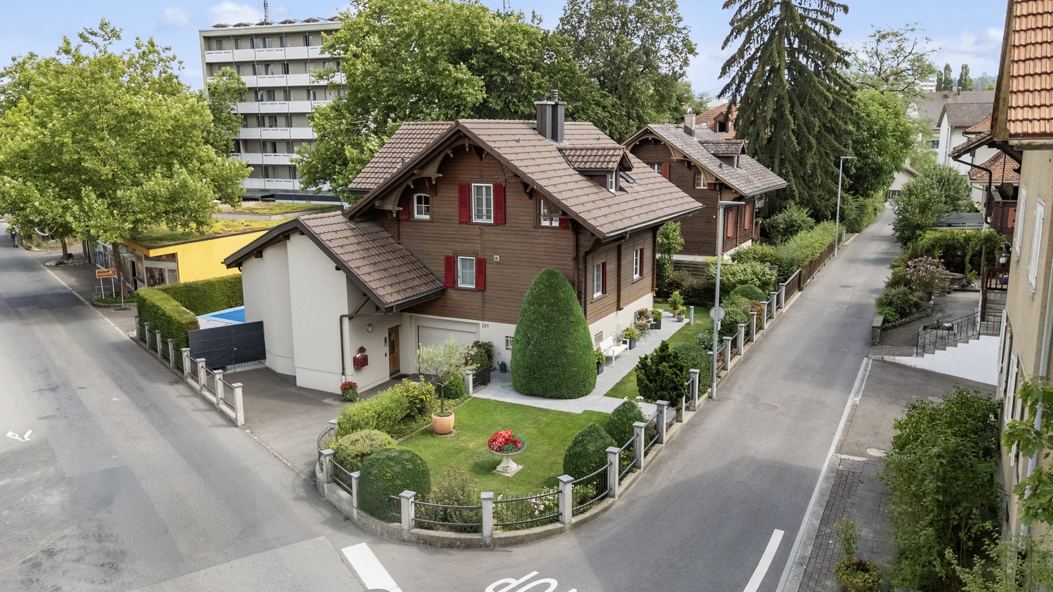 6 ½ rooms single house, Foto 1 von 10