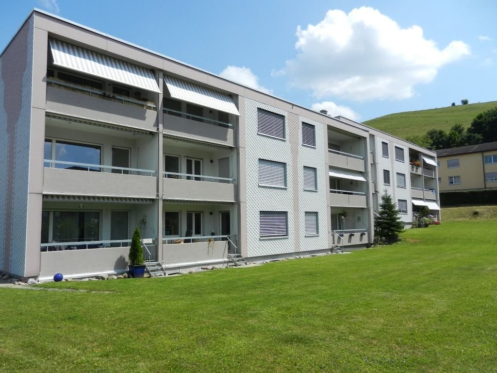 5 rooms apartment