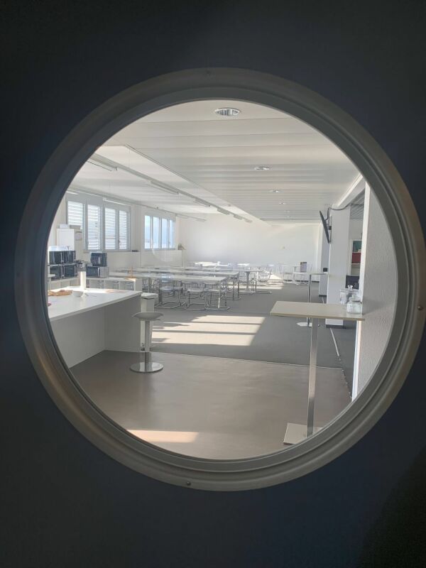 2700m² Büro, Foto 3 von 7