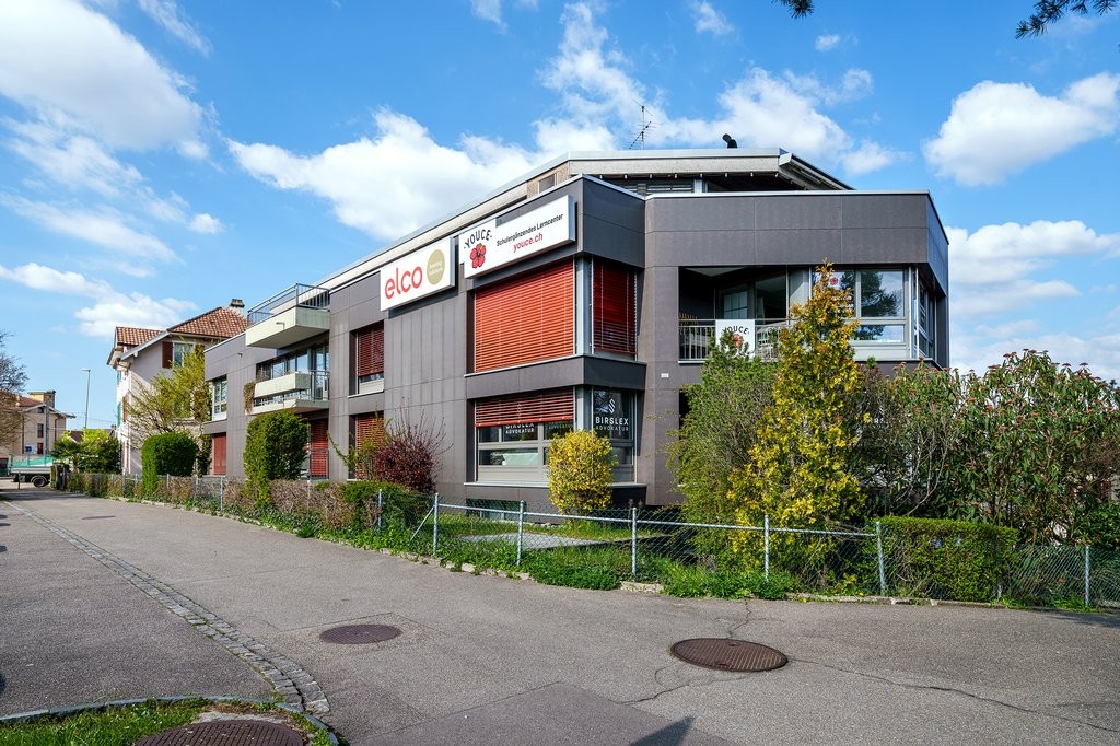 226m² office
