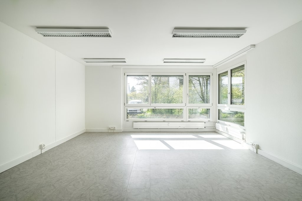 226m² office