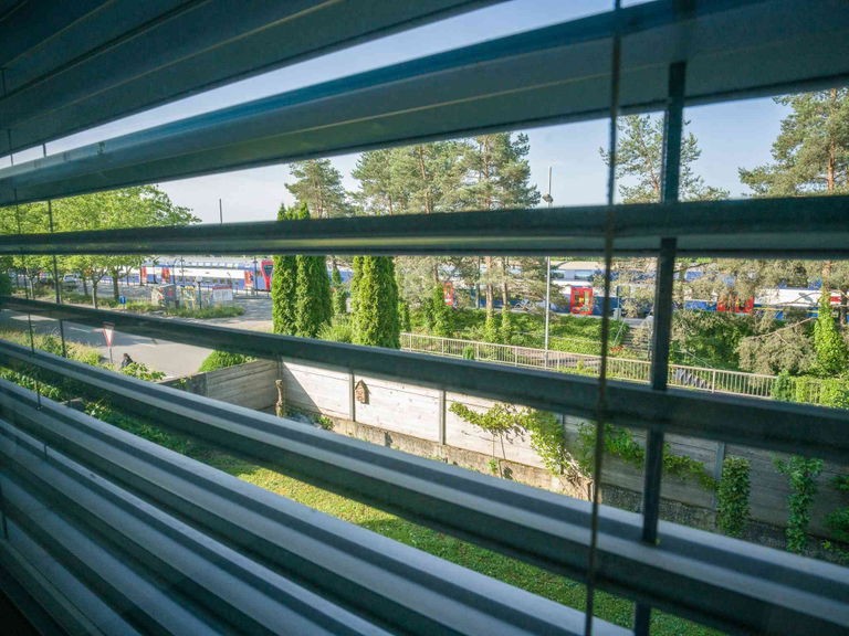73m² commercial