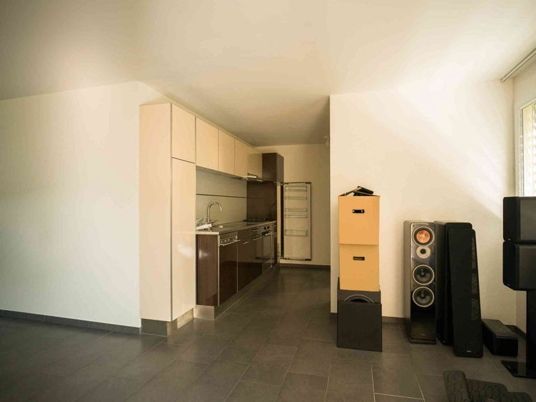 73m² commercial