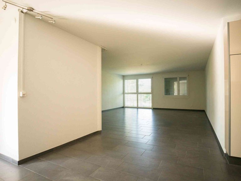 73m² commercial