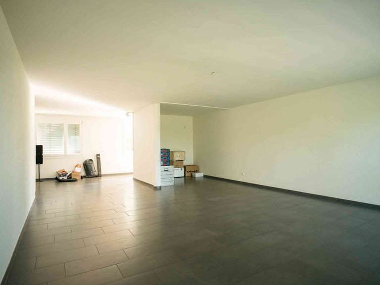 73m² commercial