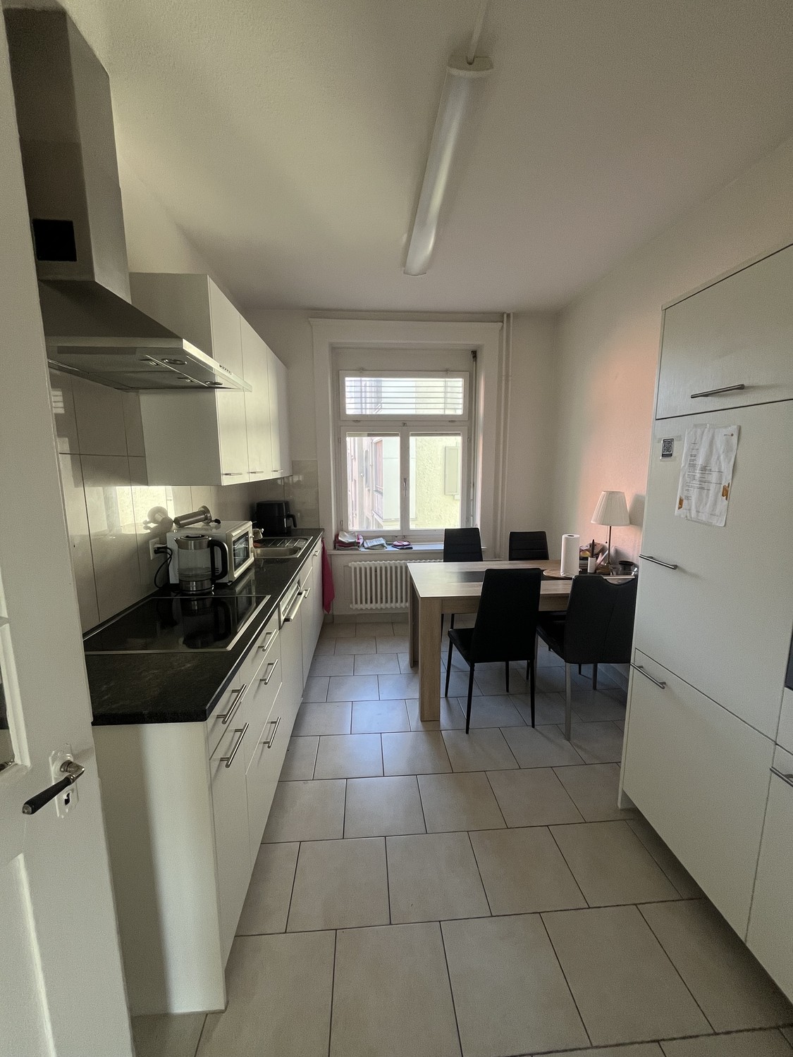 Chambre dans un appartement partagé