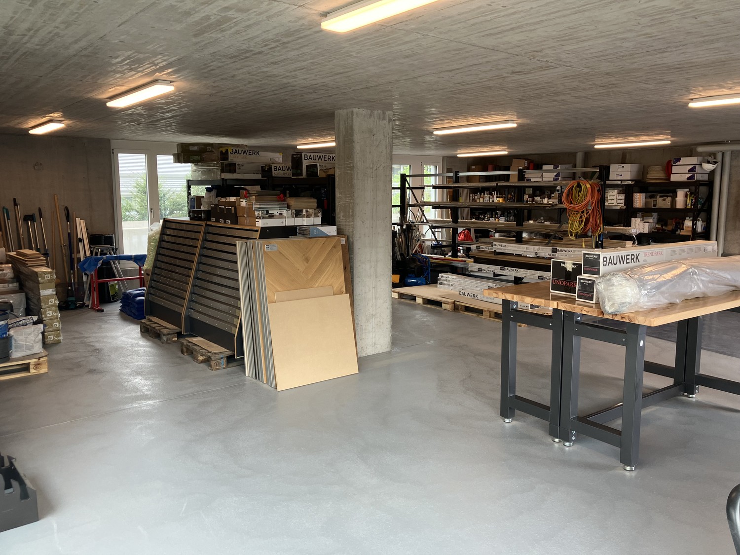 135m² commercial, Foto 1 von 8