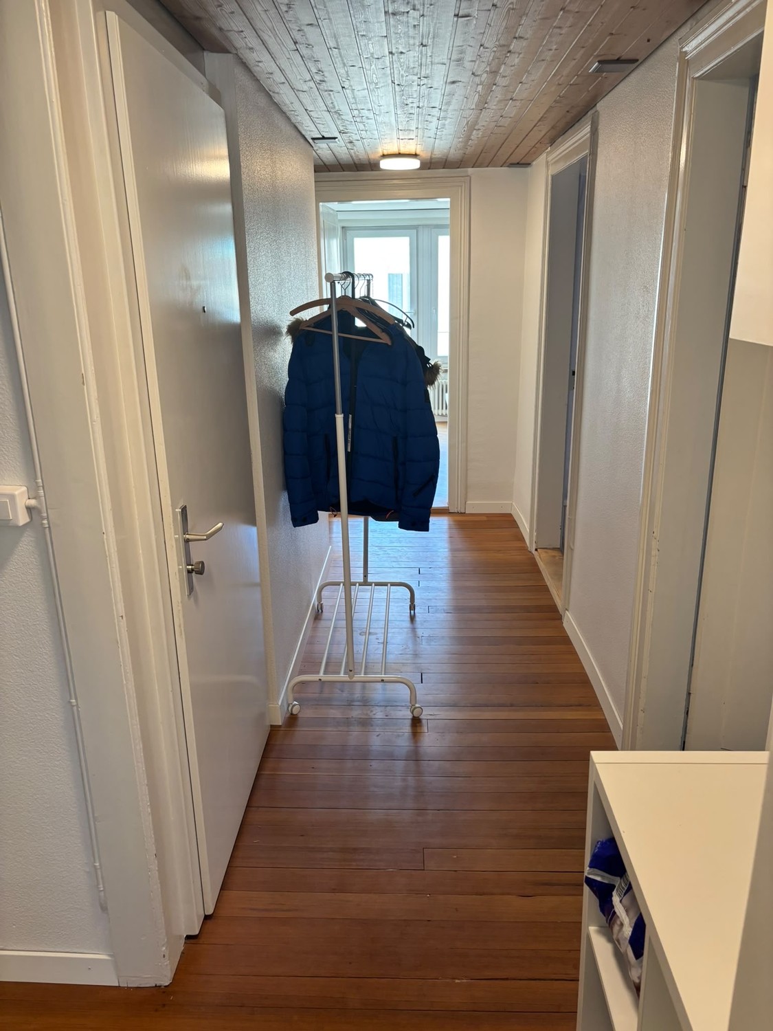 5 rooms apartment