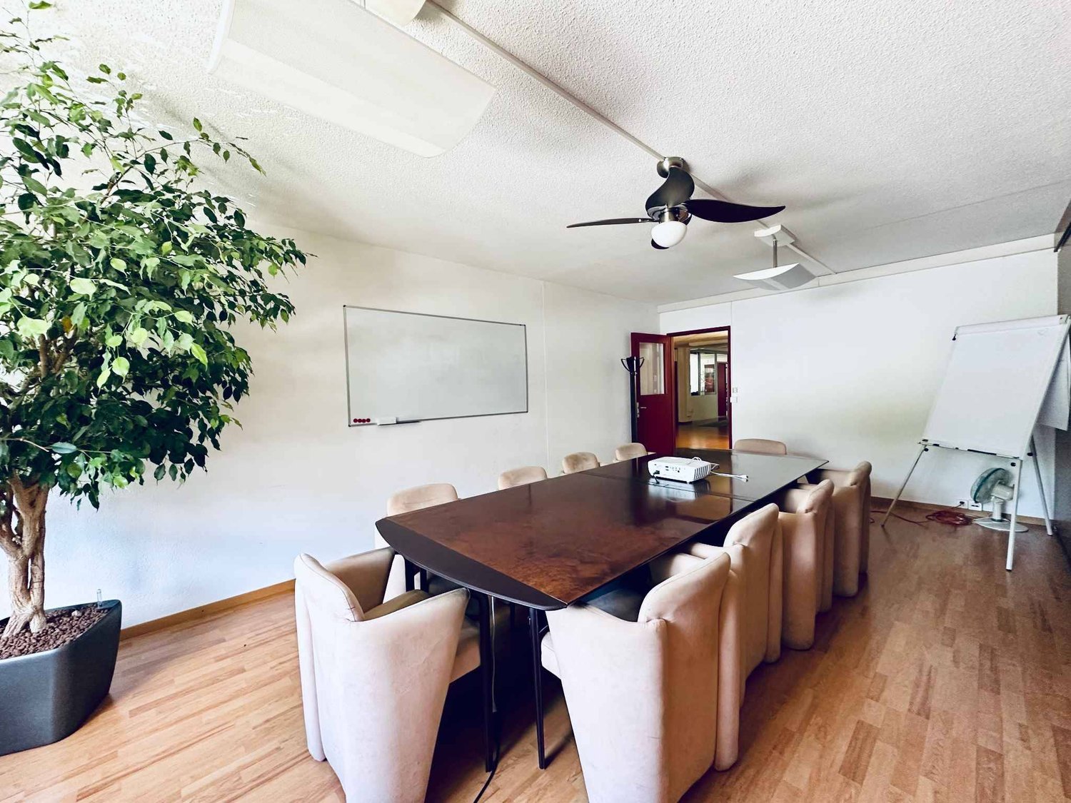 370m² Büro
