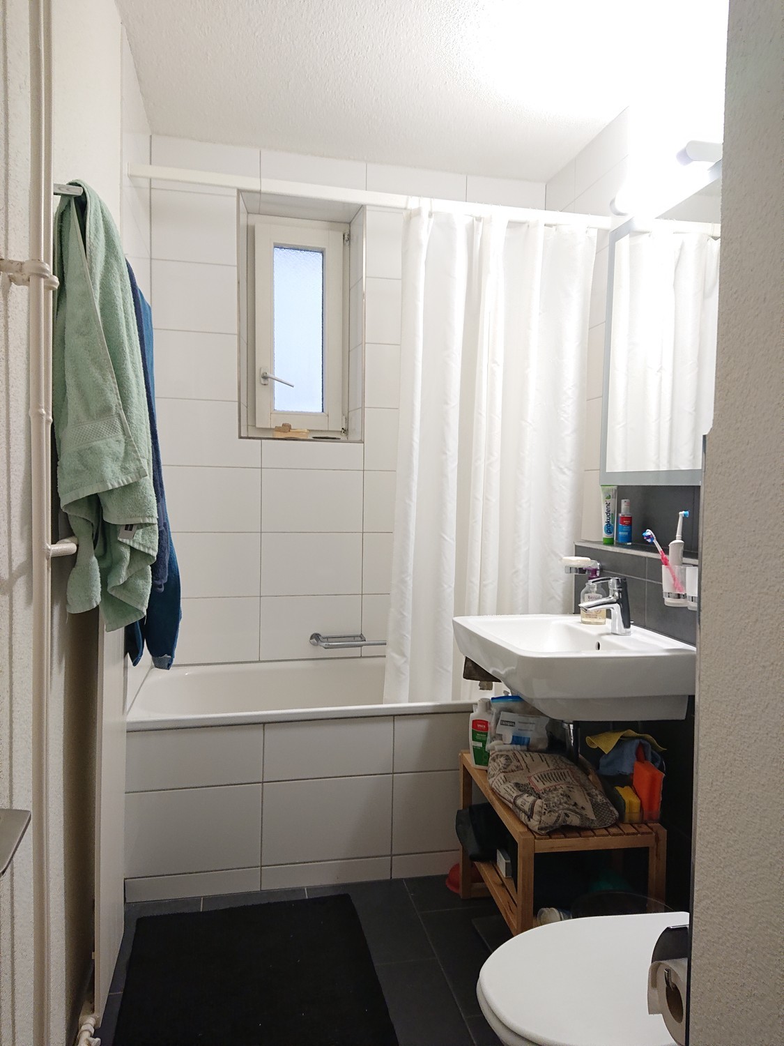 Chambre dans un appartement partagé