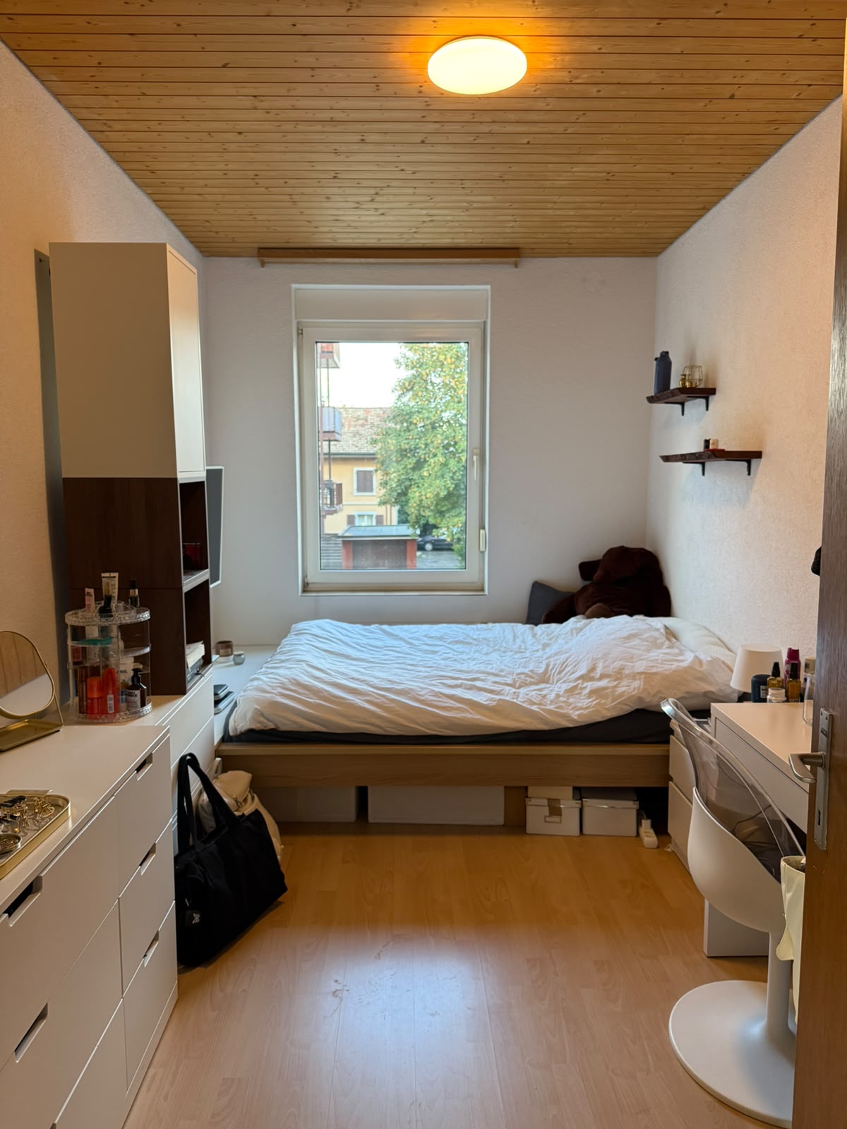 Chambre en colocation, photo 1 sur 5