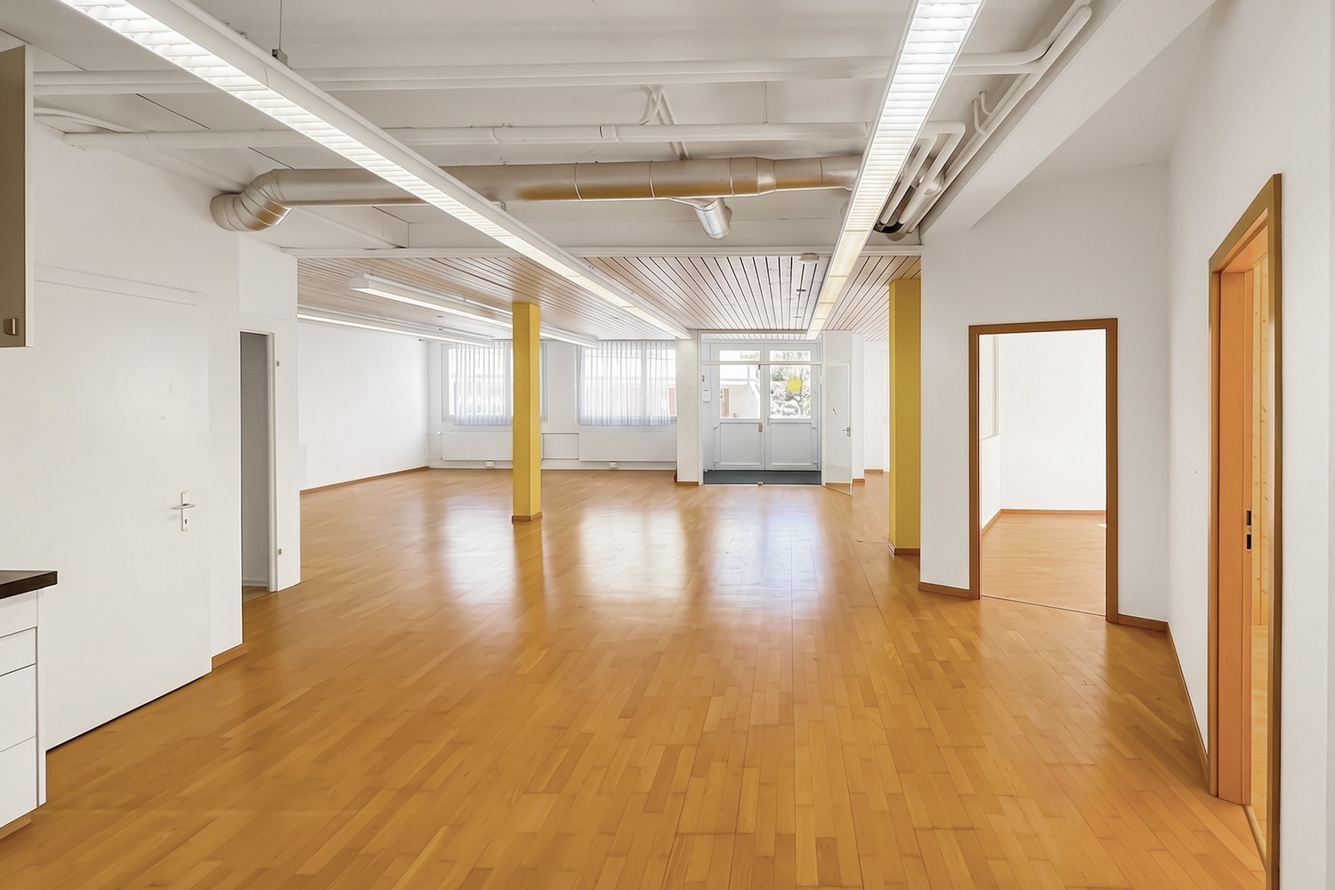 173m² commercial